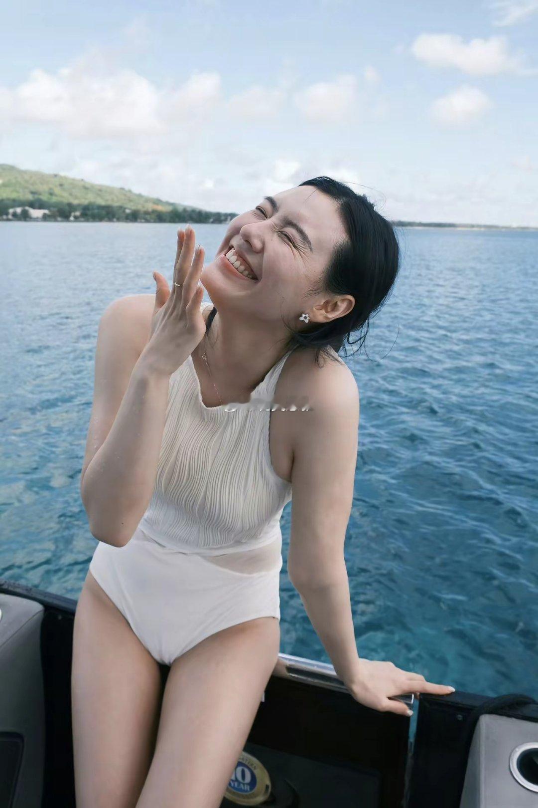 泳坛大美人，刘湘！