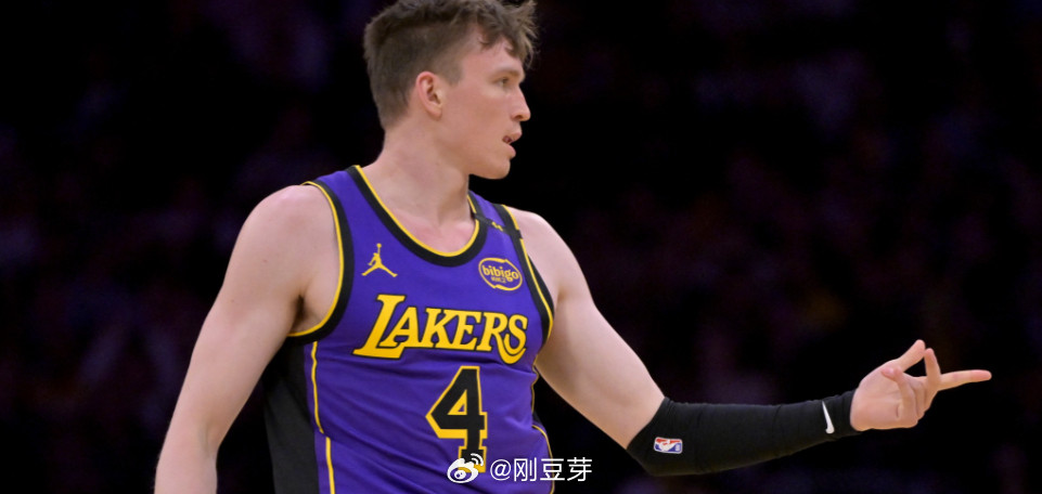 NBA湖人狂喜！克内克特终于要卖出去了！今日，据美记布雷特·西格尔报道，骑士管