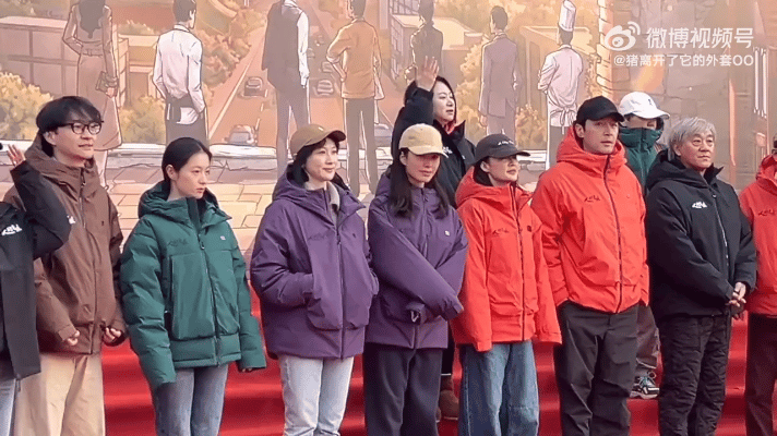 胡歌李沁开机路透胡歌李沁开机同框胡歌李沁