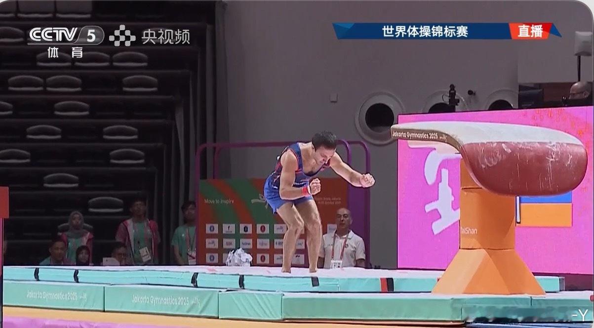 尤洛还是第一名达夫扬差0.033分第二名黄明淇第五名尤洛难度高达夫扬落地稳（像