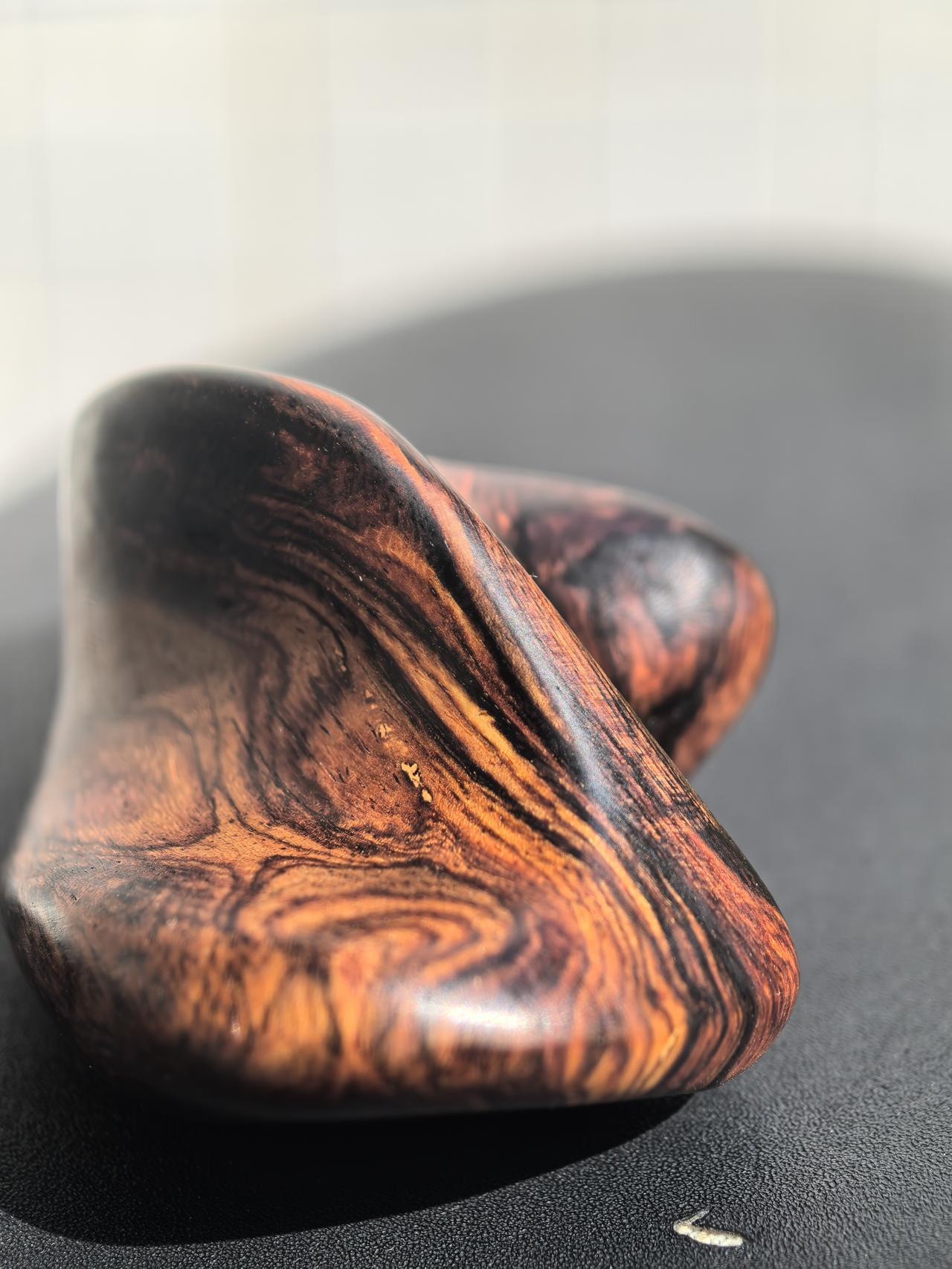 这才是真正的海南黄花梨顶级紫油梨老料啊，感叹大自然的鬼斧神工～～～