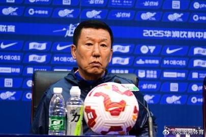崔康熙说球队内部没有任何问题据望岳新闻消息，崔康熙在赛前发布会谈到比赛时直言：