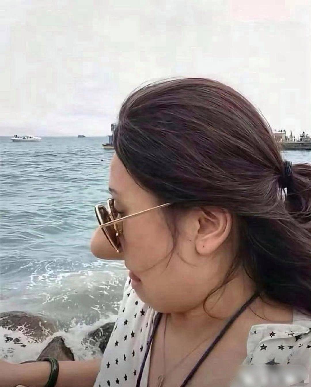 还以为这是鼻子呢，原来是胳膊啊