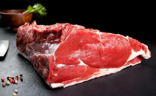 在我们日常饮食中，瘦肉似乎是健康的象征，许多人认为它是补充蛋白质的最佳选择。牛羊