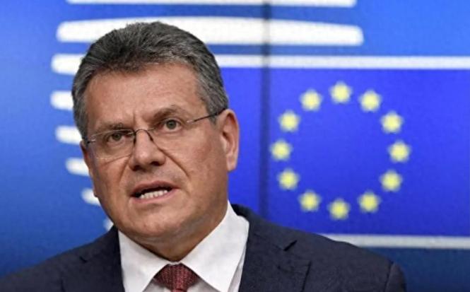 谁能想到，前几天还在跟中国热络握手、急着签下大额订单的欧洲老牌政客们，翻脸比翻书