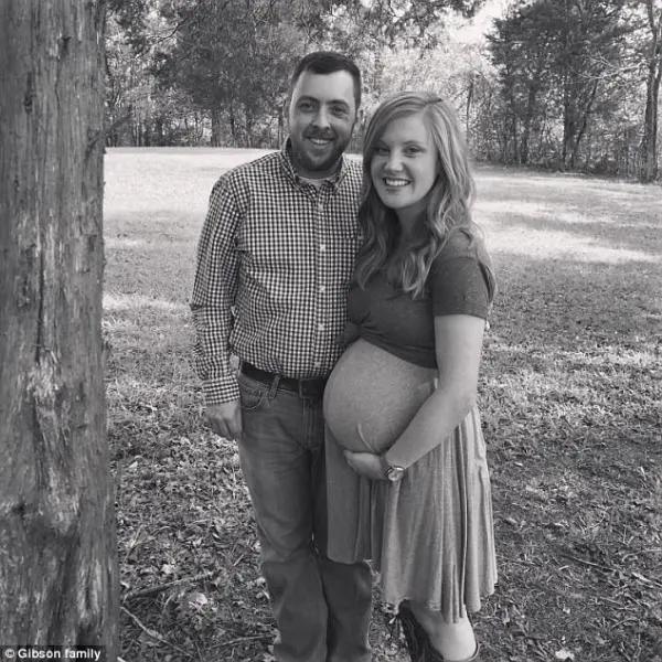 怀孕后相貌大变会变差吗？云南32岁孕妈诞下女宝，专家真相来了云南32岁的阿