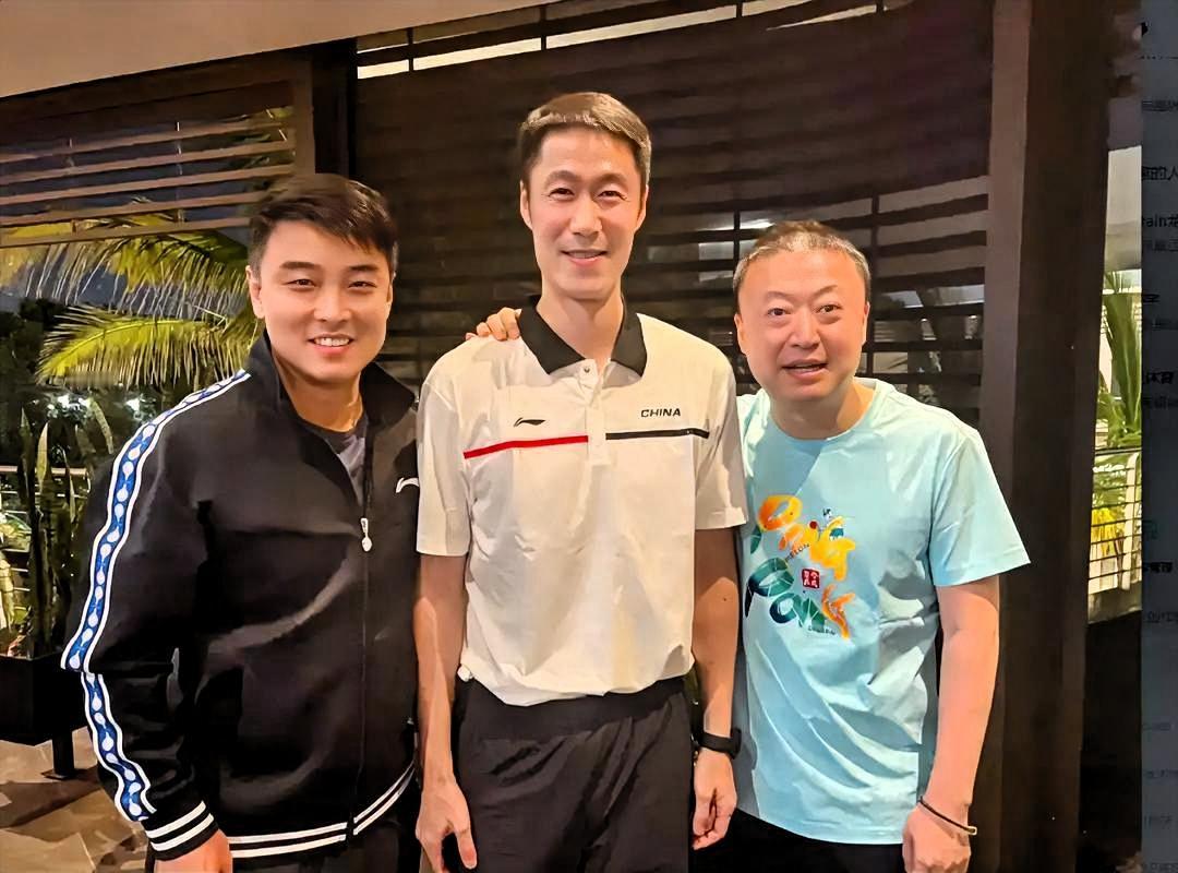 国乒鼎盛时期的“二王一马”三个人当中，究竟谁更帅呢？马琳，人称“小马哥”，身