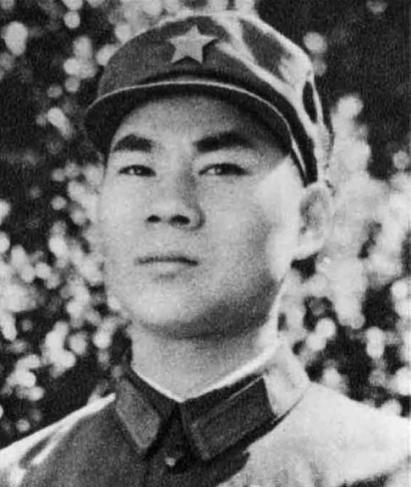 1979年，我军战士巡逻时，意外发现一个手脚溃烂之人，他身上有一支枪和300发子
