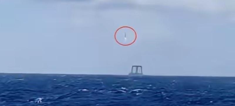 马斯克这回恐怕是真的笑不出来了！中国航天在海南文昌打出一套王炸，没用花哨的“筷