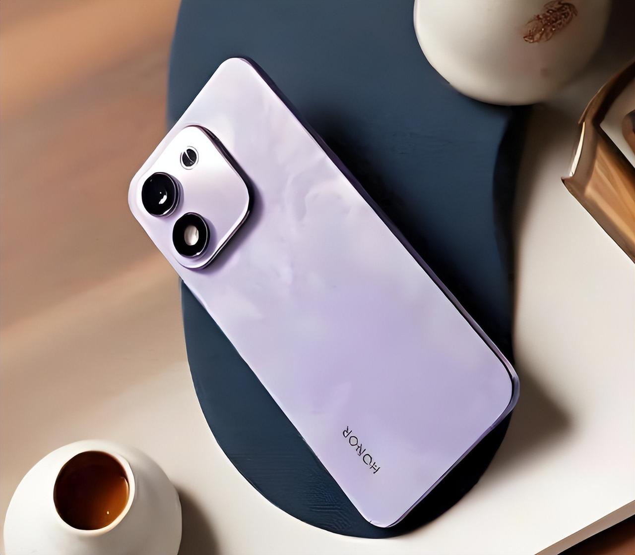 每晚看到外卖骑手攥着充电宝刷手机，我就知道，续航才是普通人最迫切的刚需！最近在电