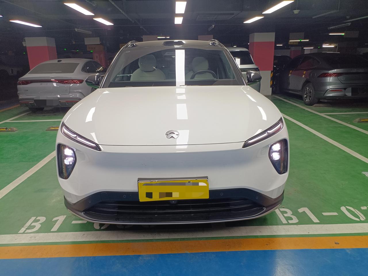 二手电车真划算，才开两千公里的蔚来ES6，九成五新，比新车节省14万！前两天验
