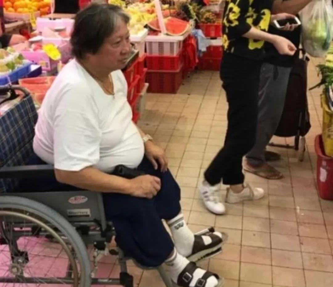 洪金宝估计愁的脑壳都疼了，万万没想到，他儿子和儿媳被网传关系不和。虽然他自己曾有
