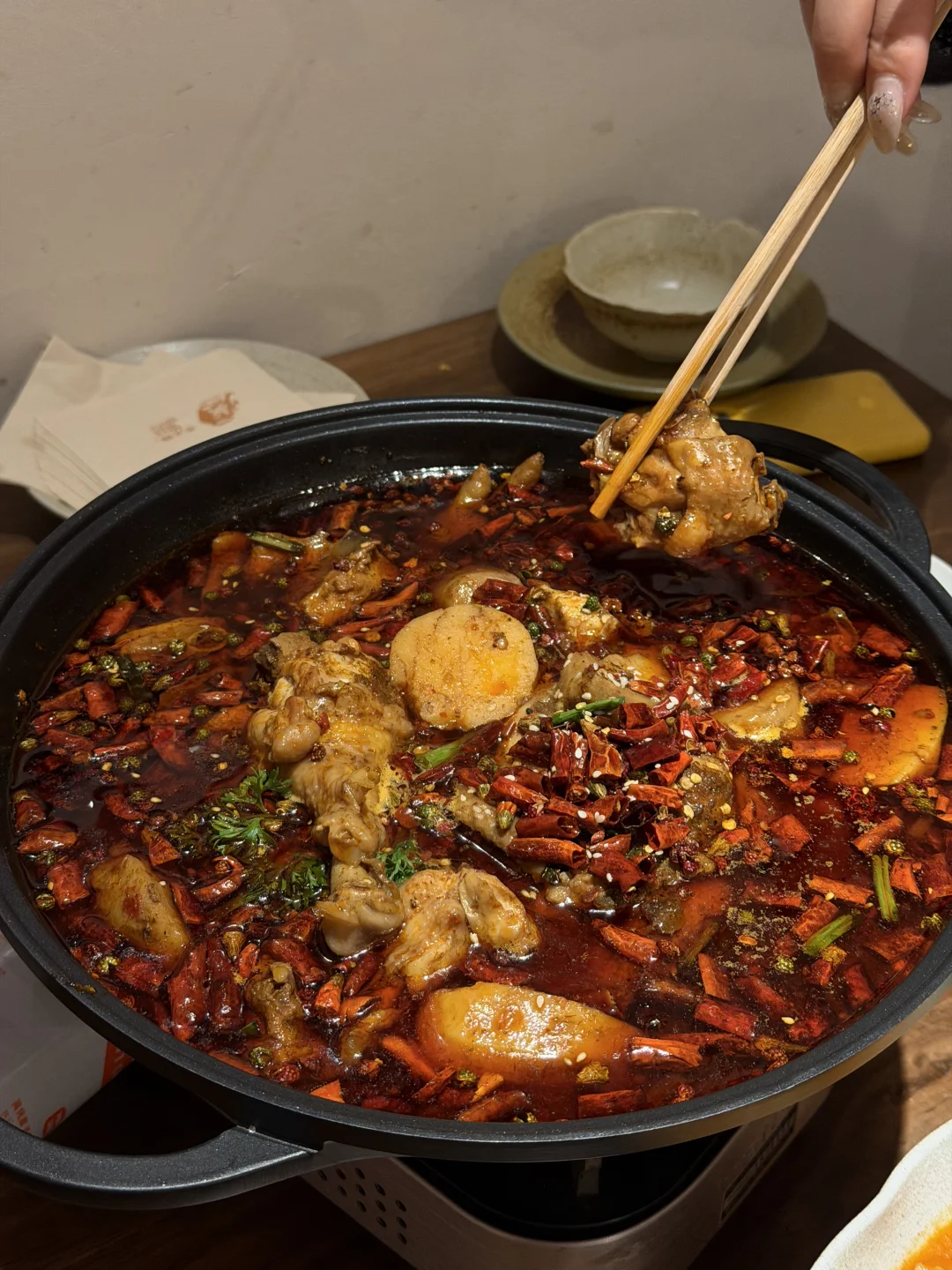 武汉天地新开的小店，芋儿鸡香麻了