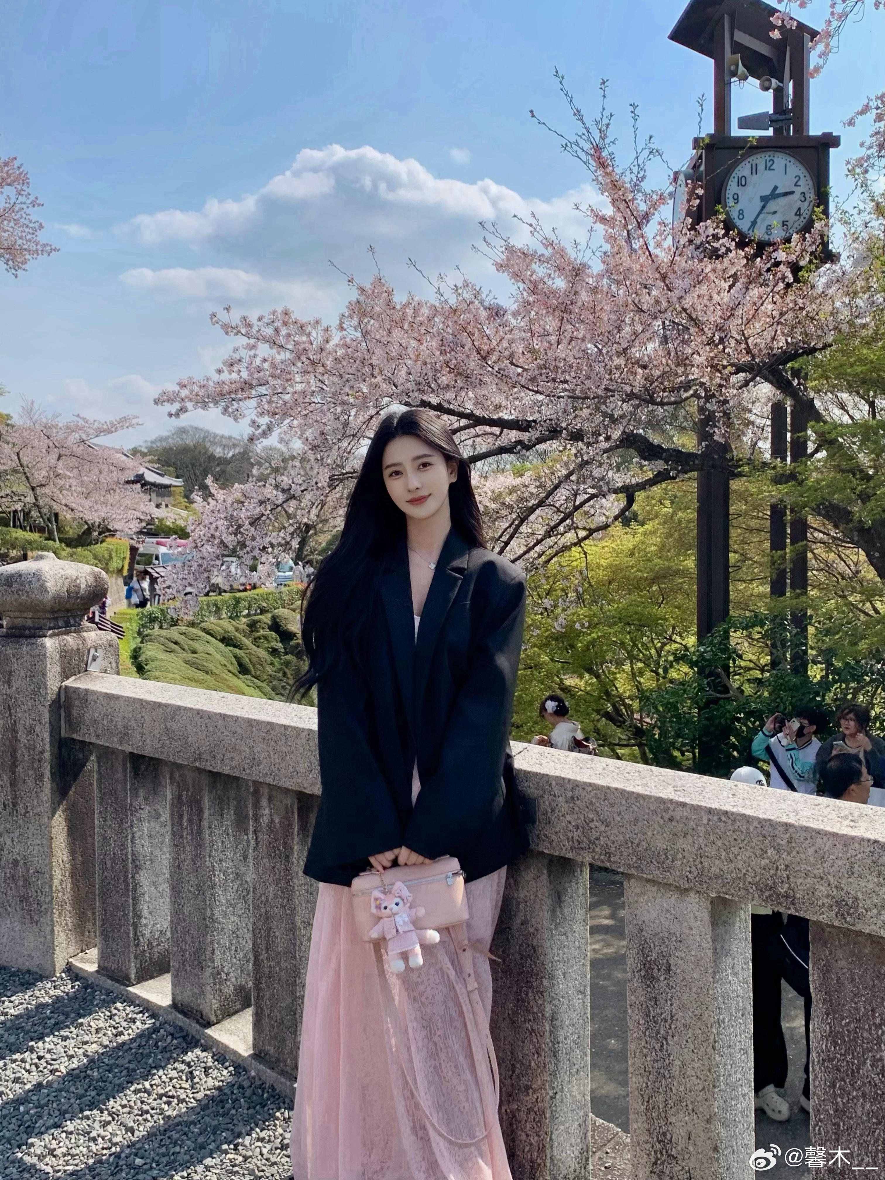 樱花树下站谁都美~🌸随手拍