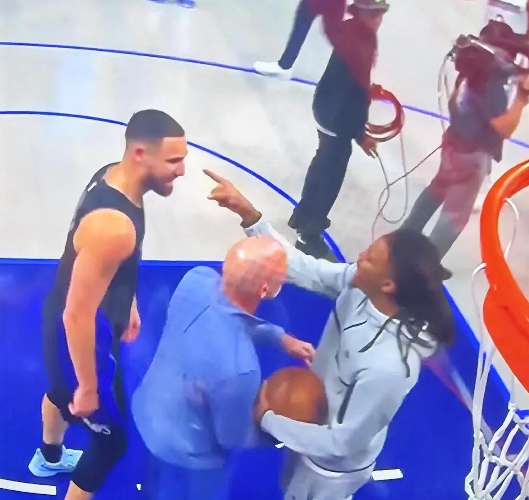 有一说一，莫兰特和克莱-汤普森完全不在一个级别！莫兰特，今年26岁，本赛季，他