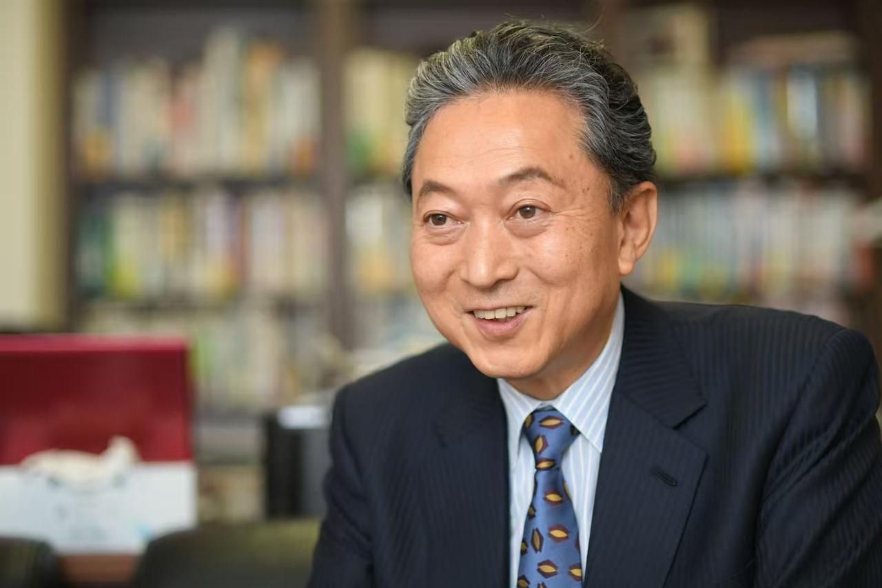 日本总算还有清醒之人。刚刚看到，日本前首相鸠山由纪夫说出了一番发人警醒的大实话！