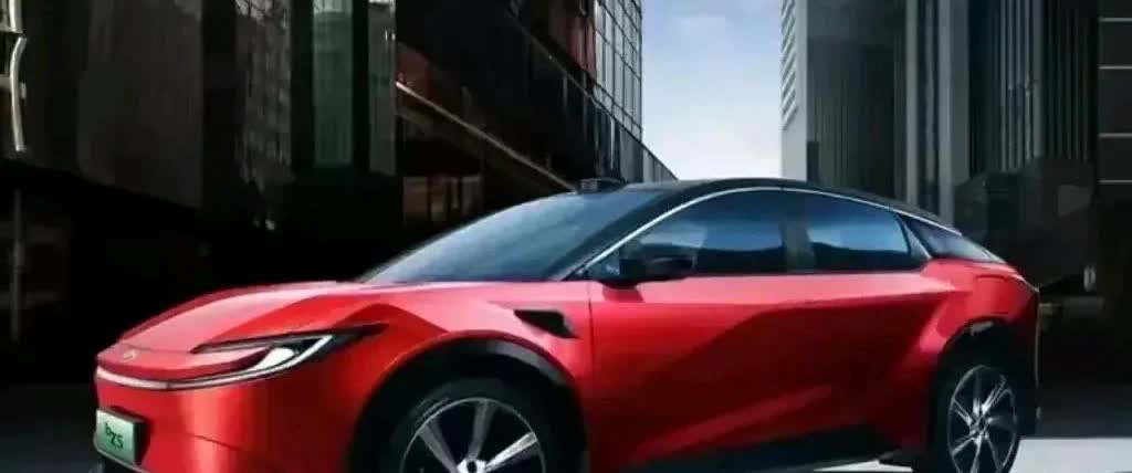 听我一句劝，2025年买车不纠结：1.40万—买理想L9！2.30万