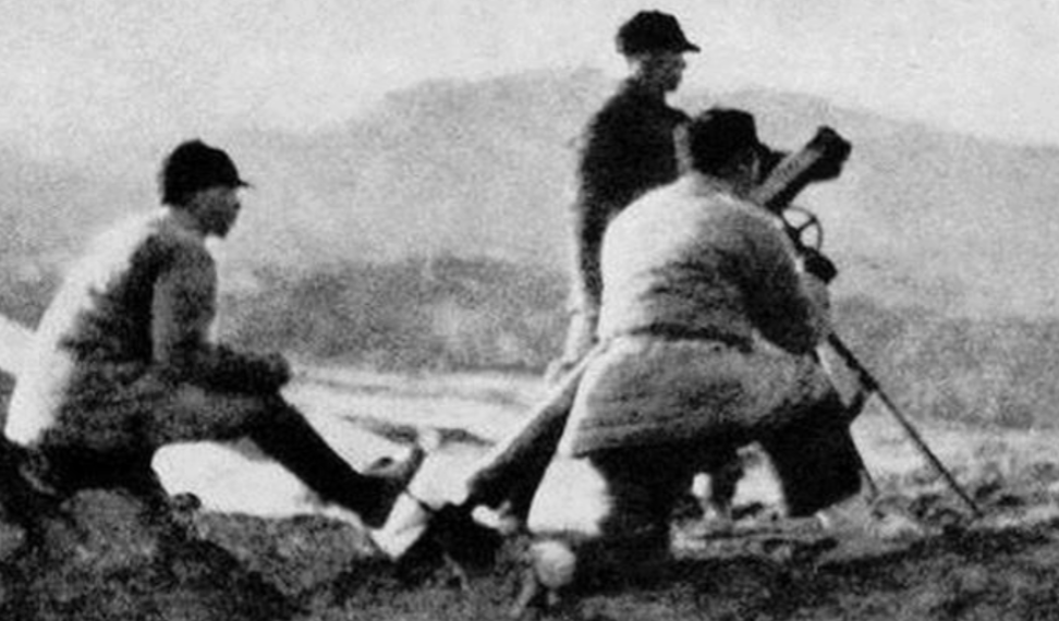 1939年，18岁的八路军战士李二喜在900米外连发4炮，炸得日军中将阿部规秀血