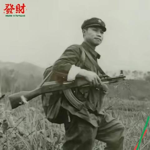 越战老兵申石头硬核讨回自家宅子1981年参加过越南自卫反击战的申石头，复员