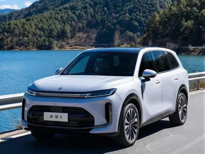 据行业专家预测，2026年华为将有几件大事发生：1.鸿蒙Next纯鸿蒙系统正