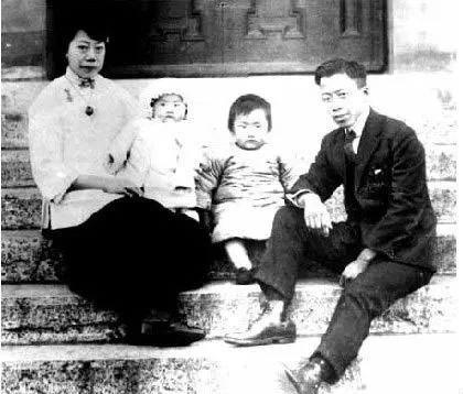 1918年，28岁竺可桢博士毕业，被张默君堵在家里。对方语出惊人：“你娶我妹妹，