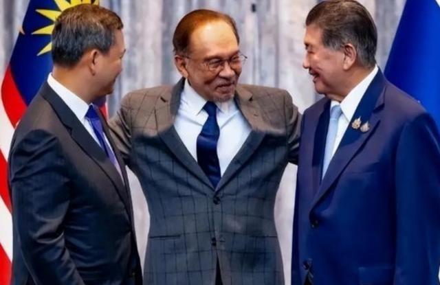 为什么朝鲜、巴基斯坦、柬埔寨集体对中国变脸？这些曾受中国照顾的国家，如今要么亲俄