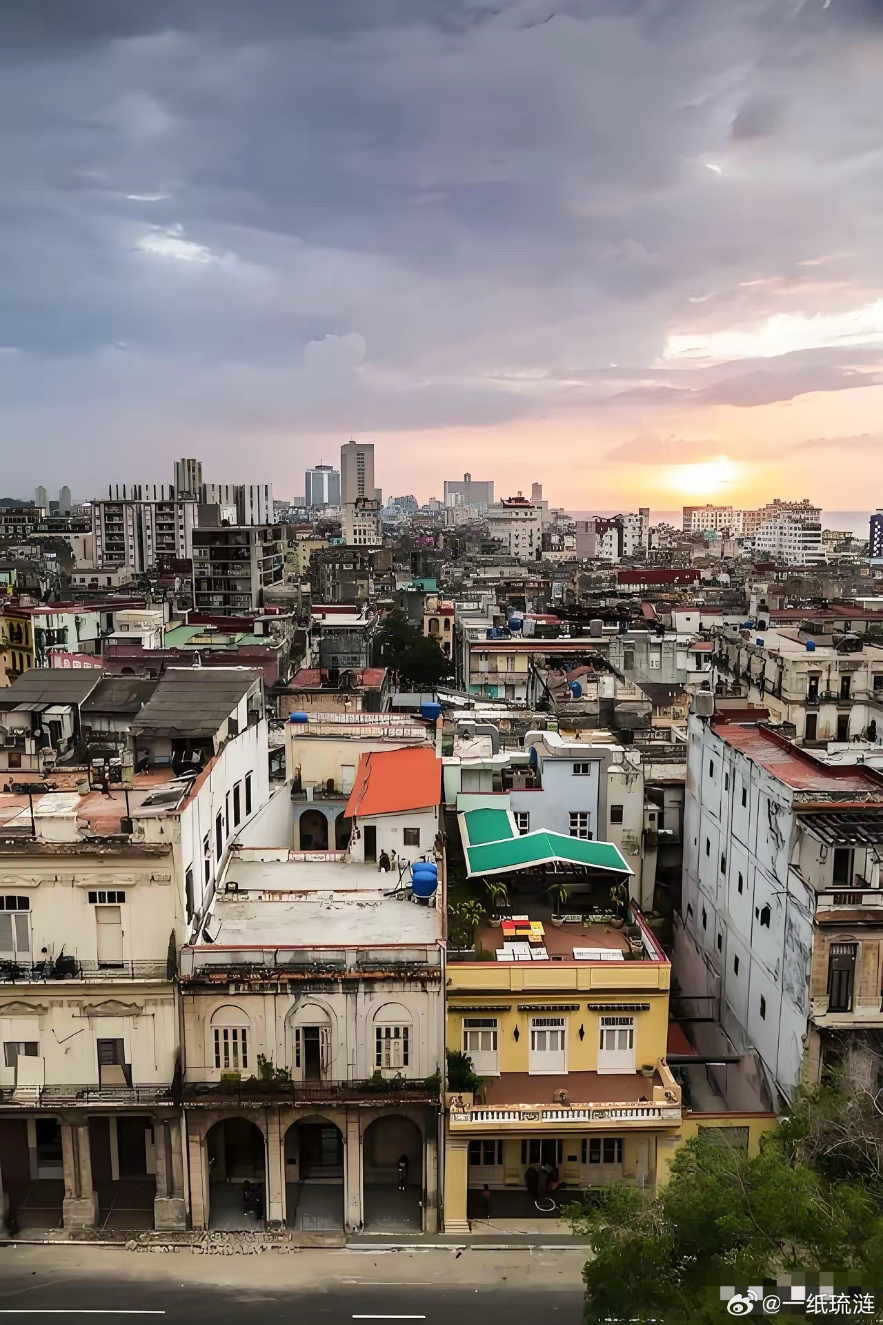 走投无路的古巴告诉所有国家一个道理，不积极改革只会被高速发展的时代淘汰。同样还告