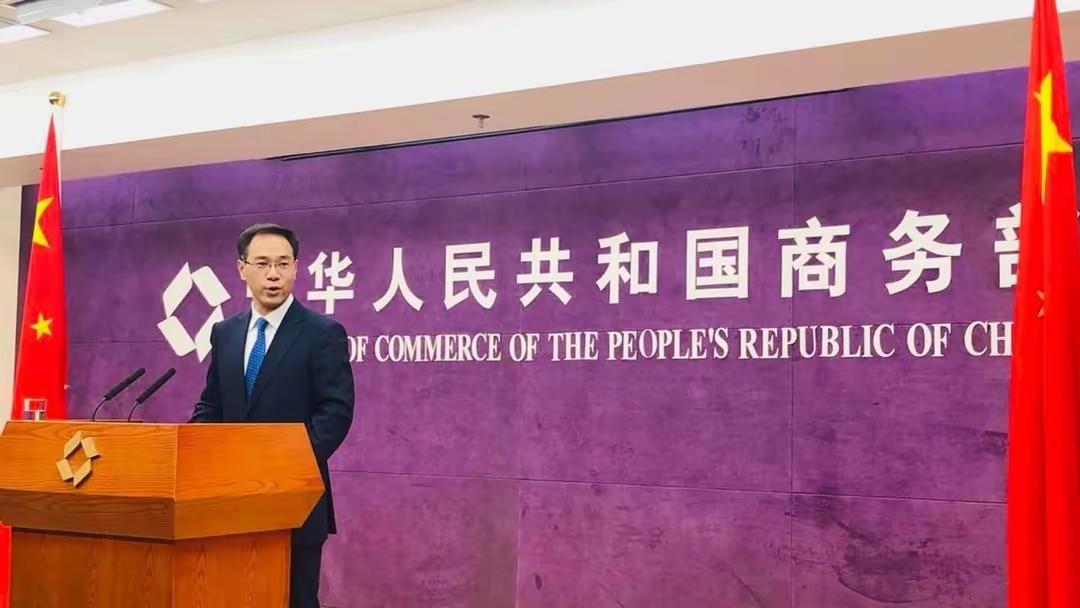 上班第一天日本挨了当头一棍，日本企业傻了，高市内阁蒙了！正月初八，国内的