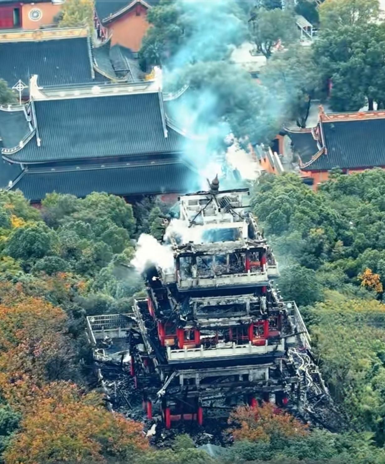 苏州千年古寺永庆寺大火烧上热搜！讽刺的是，这场火灾距离寺院消防演练仅过去11