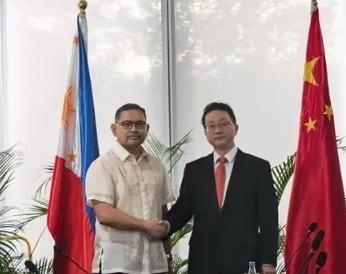 谈成了，菲律宾改口了。近日，菲律宾为了能够缓和关系，和中国进行了沟通交流，并当场