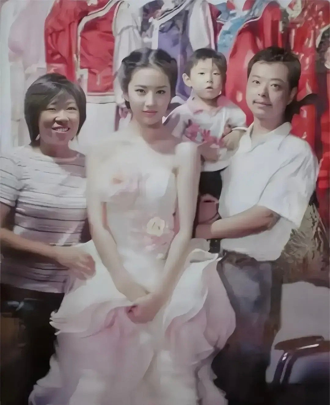 这是刘亦菲还是黄圣依？