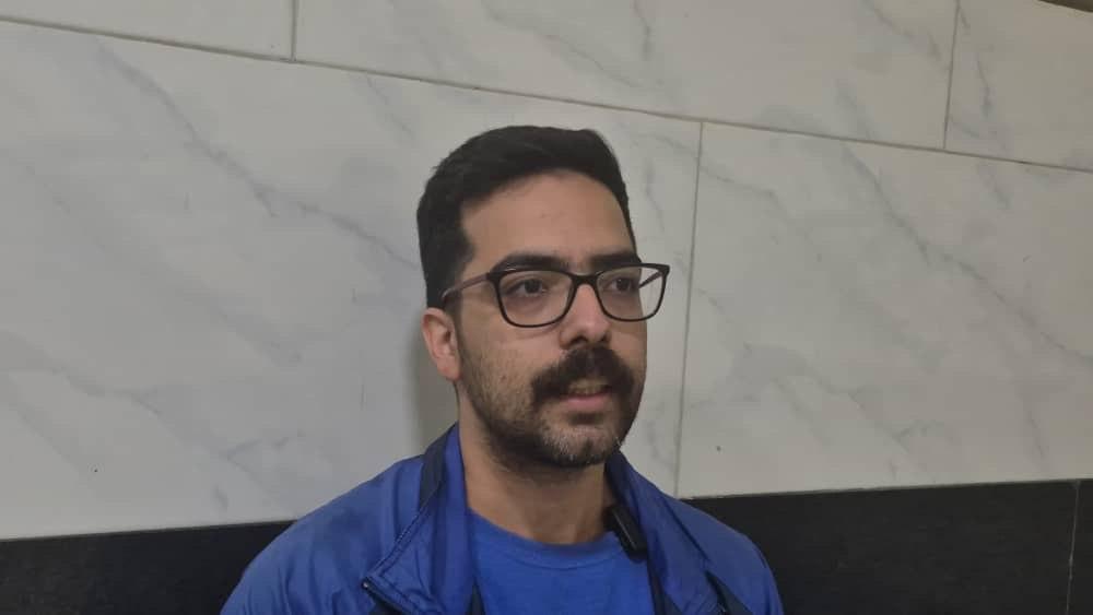 被捕后坦白是摩萨德特工，年轻的凯沙瓦尔兹周六上午被处死。今年伊朗军队进行安全巡逻