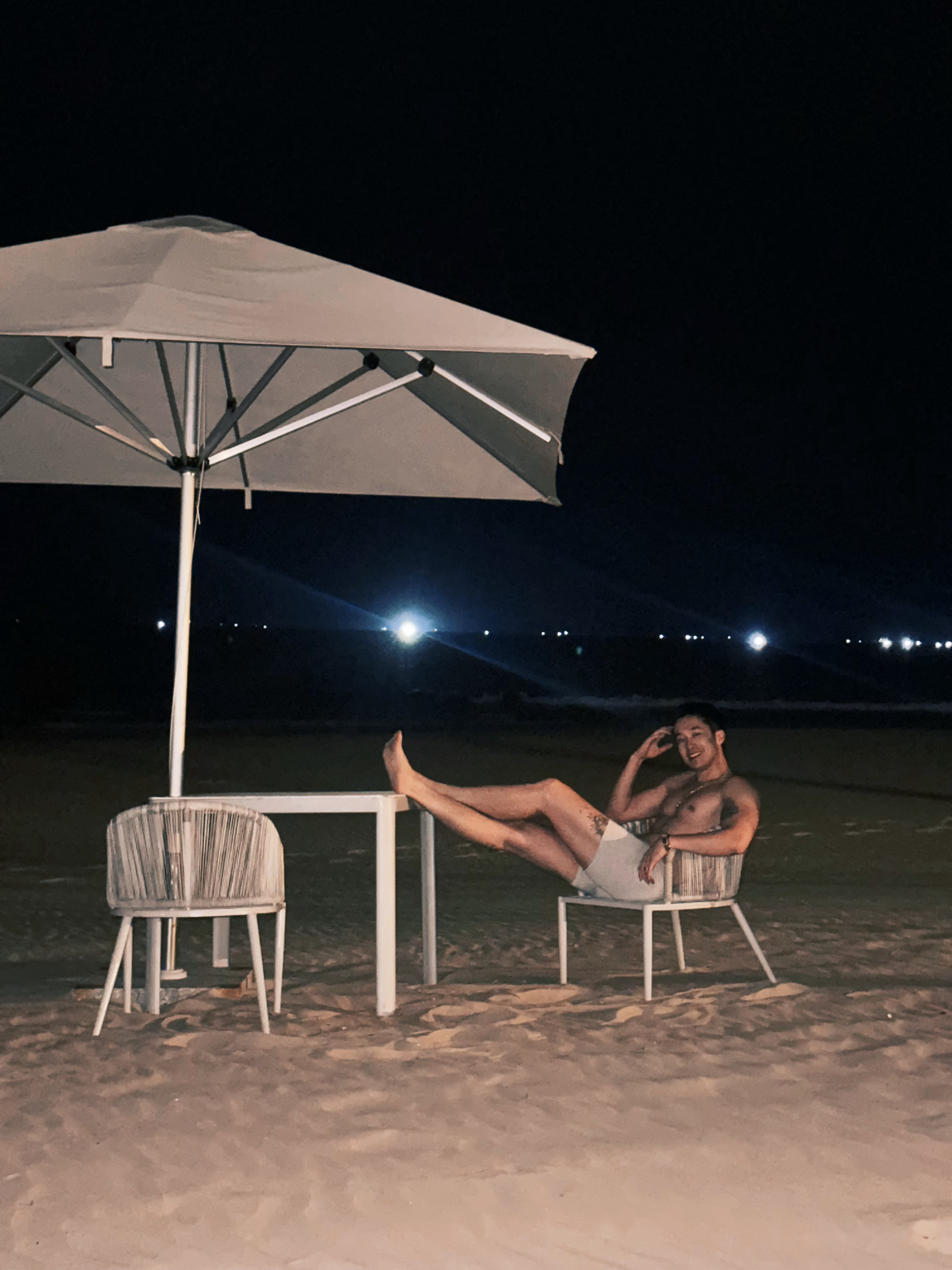 那一夜吃的很饱在海边也浪了很久🌊我的旅行日记plog海边度假帅哥肌肉帅哥营越