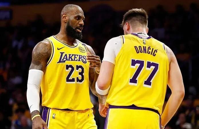 NBA西部四强基本定型（看完）：1、雷霆（晋级，4-0横扫灰熊）2、森林狼（