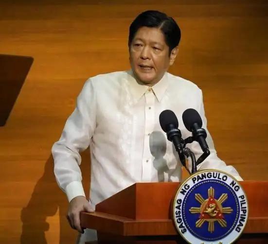 中国给菲律宾送1.41亿比索援助半个月前还在南海挑衅2025年11月11