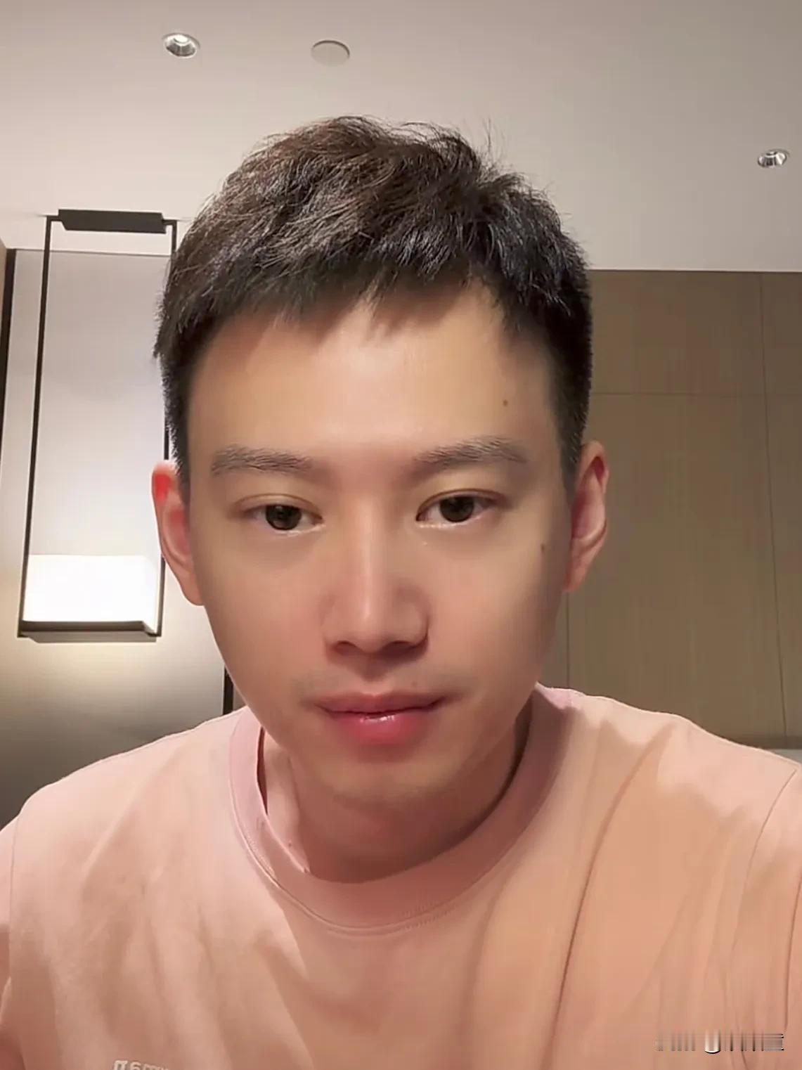 网友是懂扎心的!今天晚上周雨直播，有网友问周雨:明天打魏桥有信心吗？这样的提