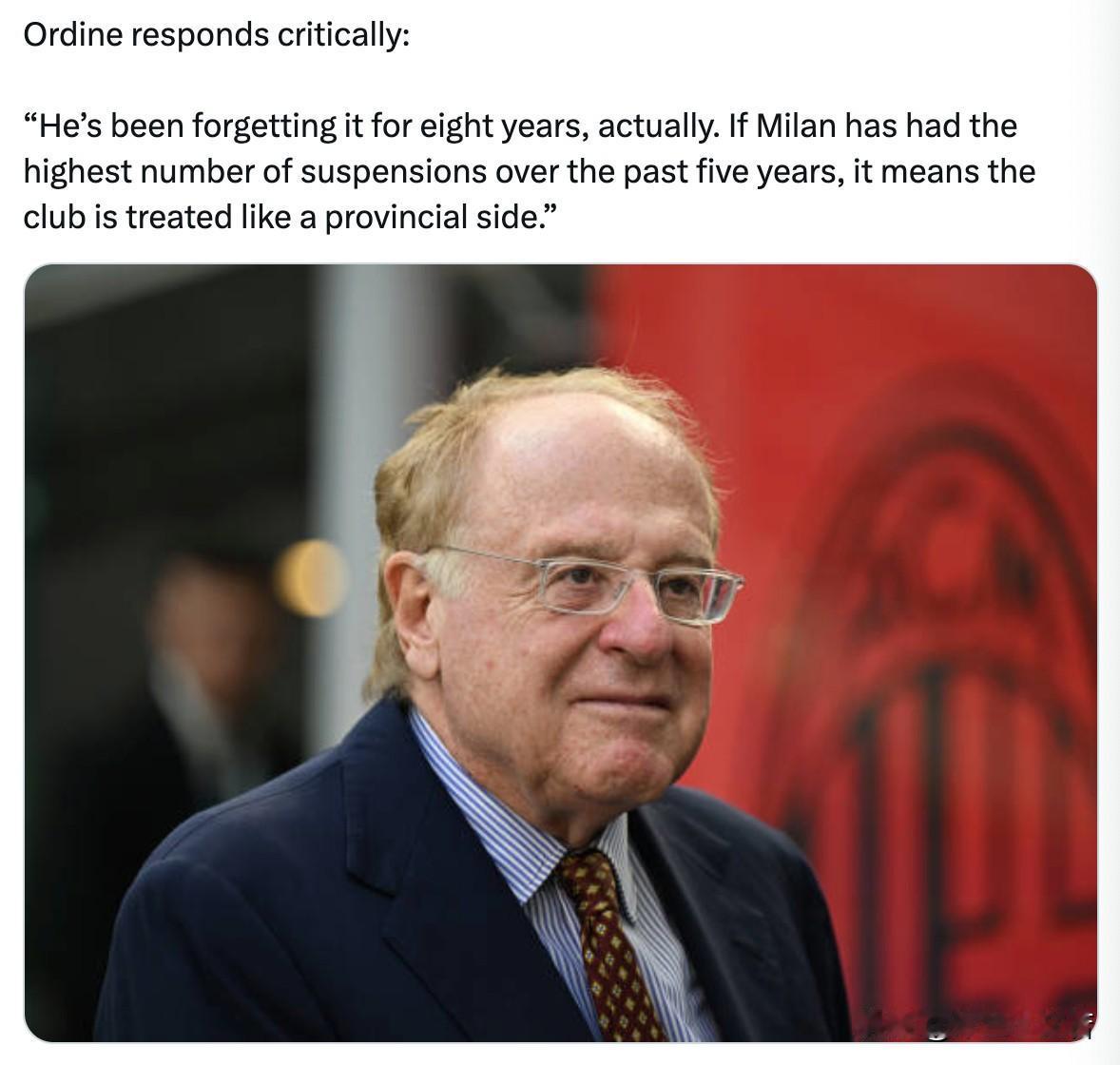 斯卡洛尼！米兰球迷叕对米兰主席斯卡洛尼表达不满。真的已经数不清这是米兰球迷第几次