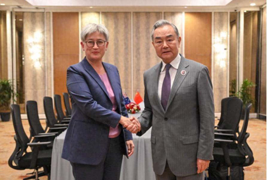 美对华“剧本杀”遭澳洲拆台，中澳高层会谈后，澳防长当场亮明态度：不陪美国演台海冲