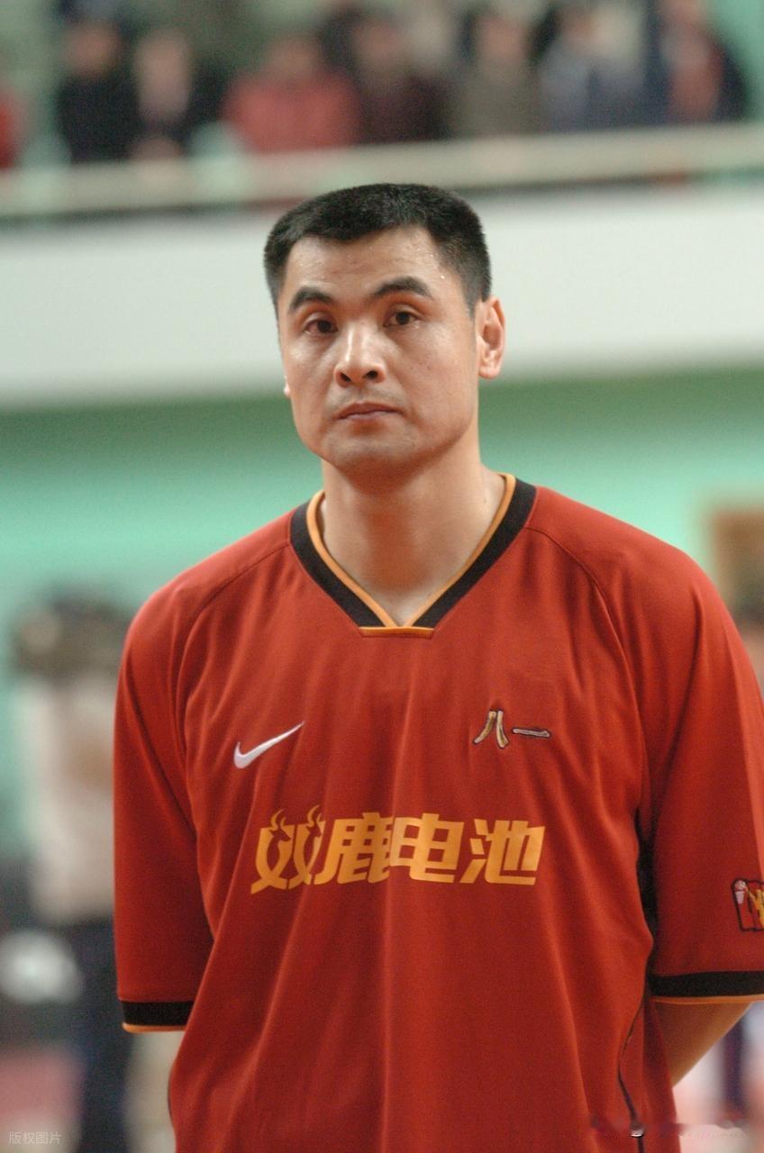 CBA联赛发展至今，评选出的10大最伟大球员：1. 刘玉栋：有“战神”之称