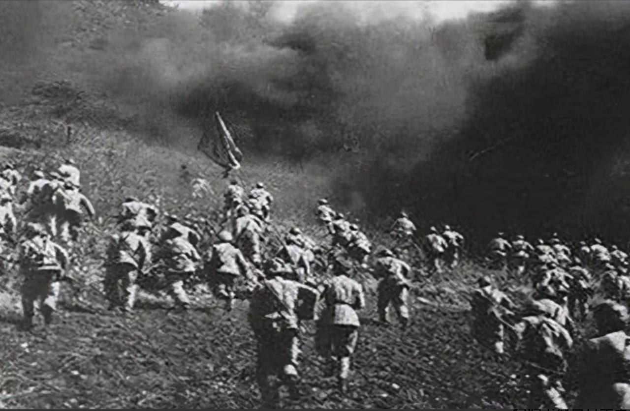 1951年，志愿军科长安靖荣，在敌后苦战百余天，奇迹般带回6名战士。可归队后，这