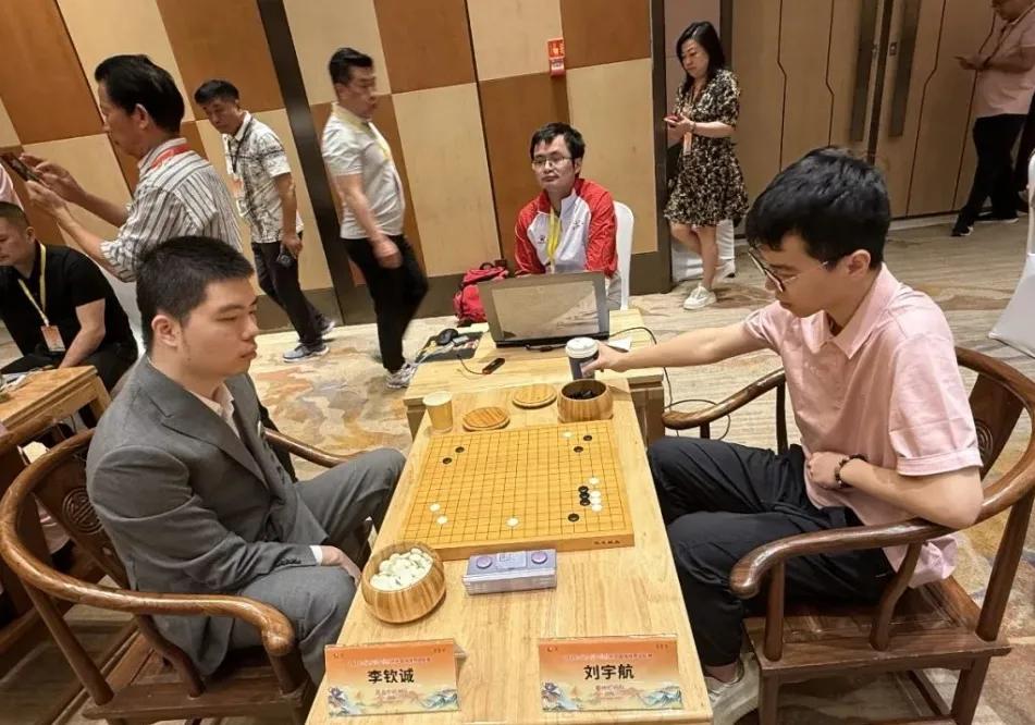 钦仔~快棋多胜王~慢棋亦称王湖北赤壁三国古战场风景区独家赞助的新赛季围甲