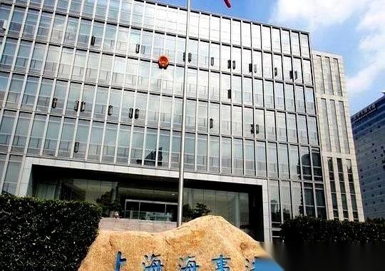 一家新加坡船运公司，最近收到一张近五百万元的账单。原因？他们在上海的码头，听了