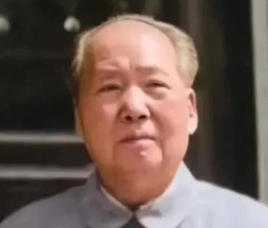 1975年，已经82岁高龄的毛主席突然问身边的人：功德林里，还有国民党战