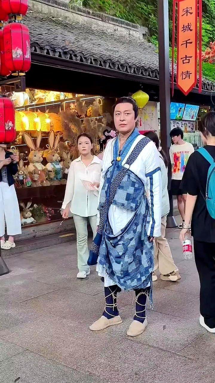吴奇隆，近几年几乎没有电视剧作品！黄磊，说自己两年多未拍戏了！黄渤，作品