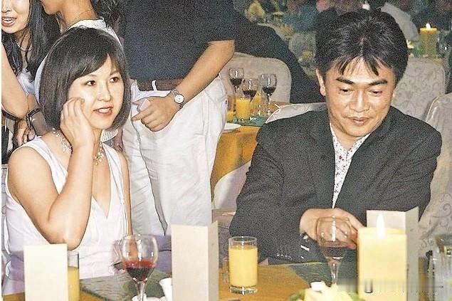吴宗宪老婆张葳葳，这面相一看就不像善茬子！据媒体报道，吴宗宪参加活动，自曝与妻