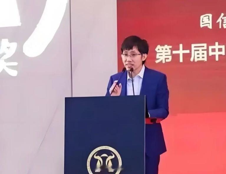 梁文峰对华为的态度不是技术能不能做到，是有没有人敢做！梁文锋用行动打破了"国产芯