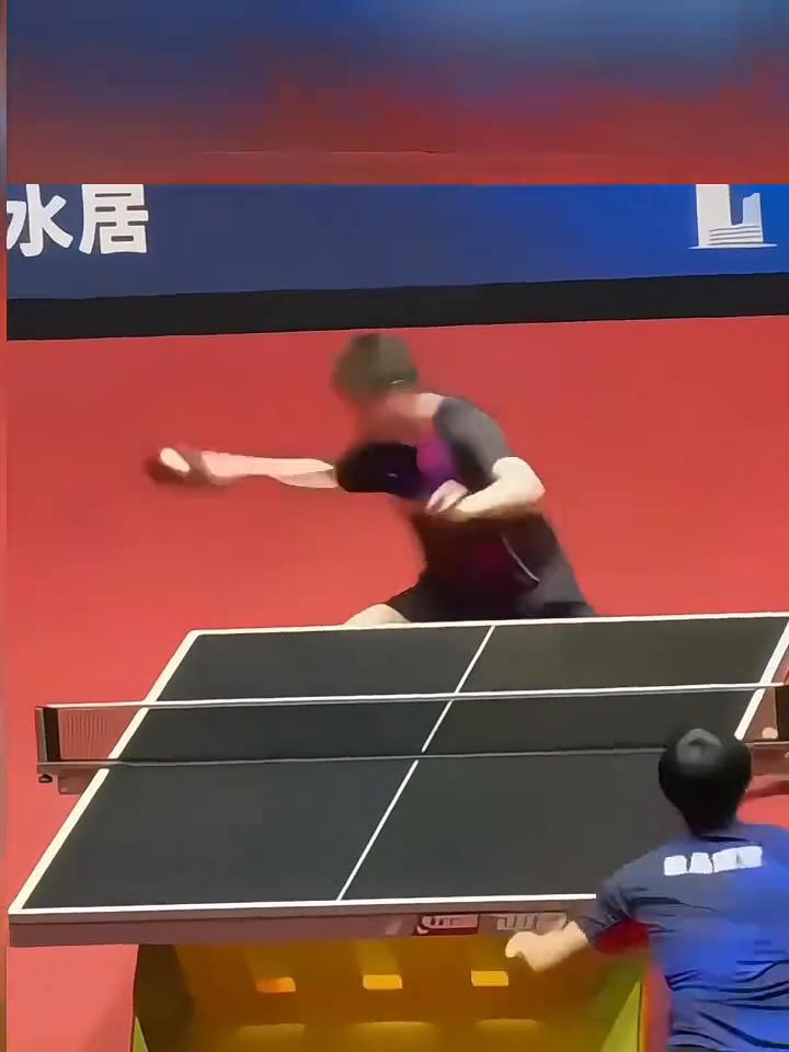 樊振东暴打松岛辉空名场面。回看一下樊振东对战近期异军突起的19岁日本小将松岛辉