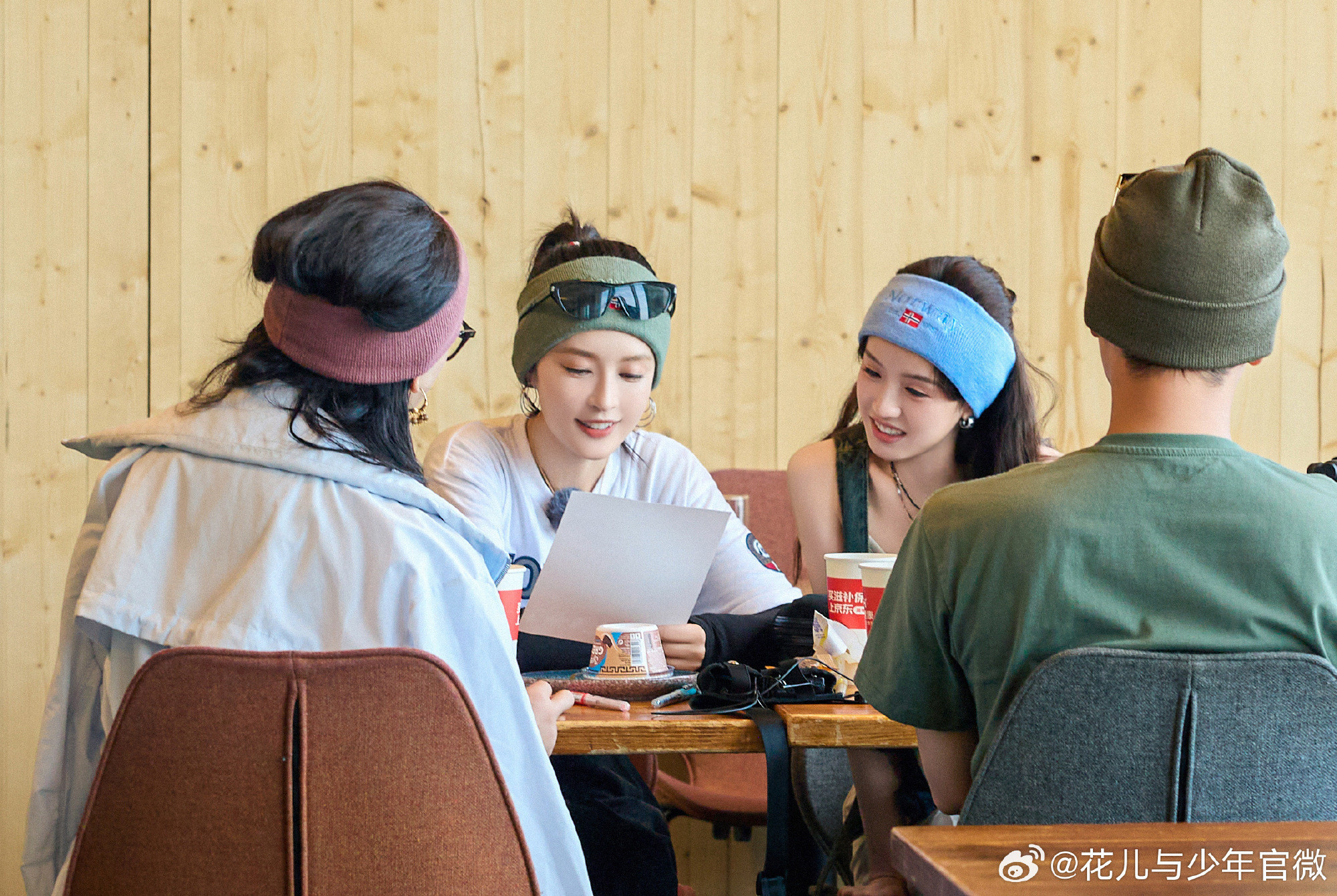 李沁职场老实人李沁为何共情李沁在《花少》里，张雅琪算错账，基本不内耗，很快翻