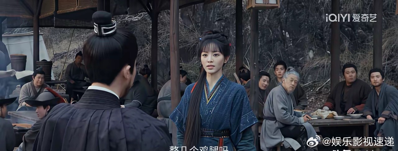 《逐玉》谢征救下了宁娘，把宁娘带在了自己身边。长玉为了找他们，做起了杂役…樊长玉