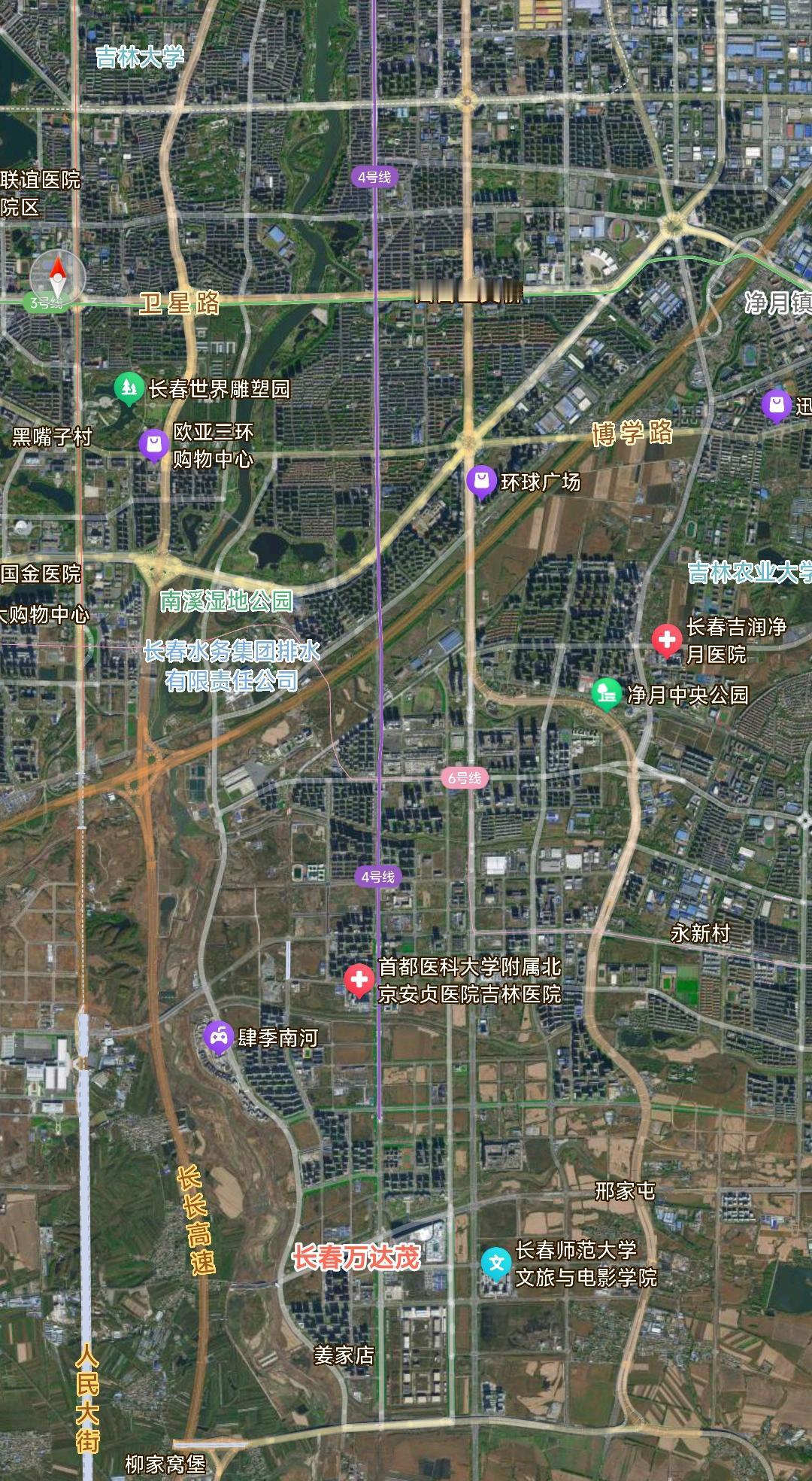 长春万达茂购物中心开业已经有4天了。我感觉这个商场面积很大，可以满足人们的吃喝玩